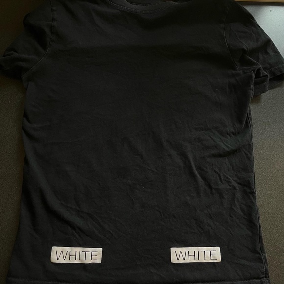 Off White Square Tee - Picture 2 of 3